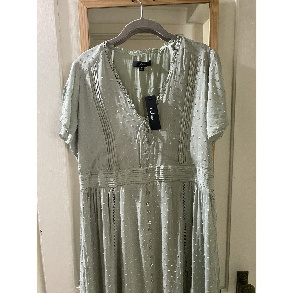 Lulus NWT Completely In Love sage green Swiss dot  maxi dress. SIZE XL - Picture 2 of 11